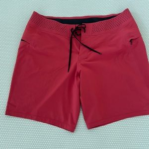 Lululemon burgundy man’s shorts